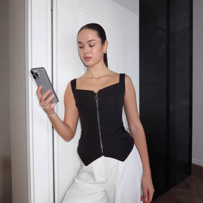 2026 Summer New Style Sexy Square-Neck Sleeveless Short Zipper Camisole with Back Tie Trendy Tank Top