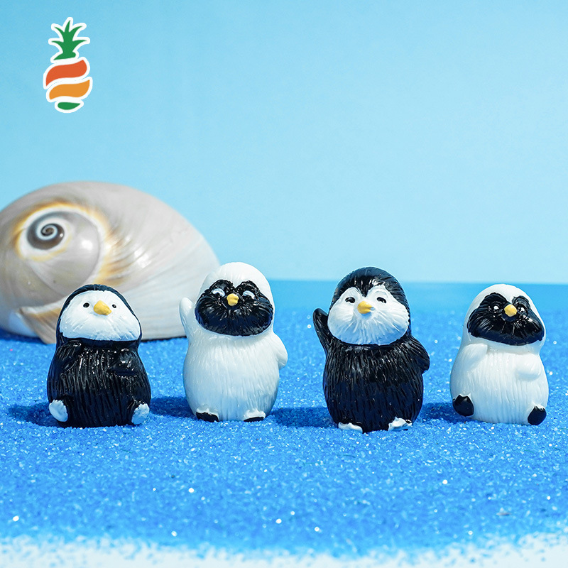Micro paisaje de musgo decoración de escena de nieve nuevo lindo pingüino blanco y negro resina de pingüino adorno de animales de dibujos animados con