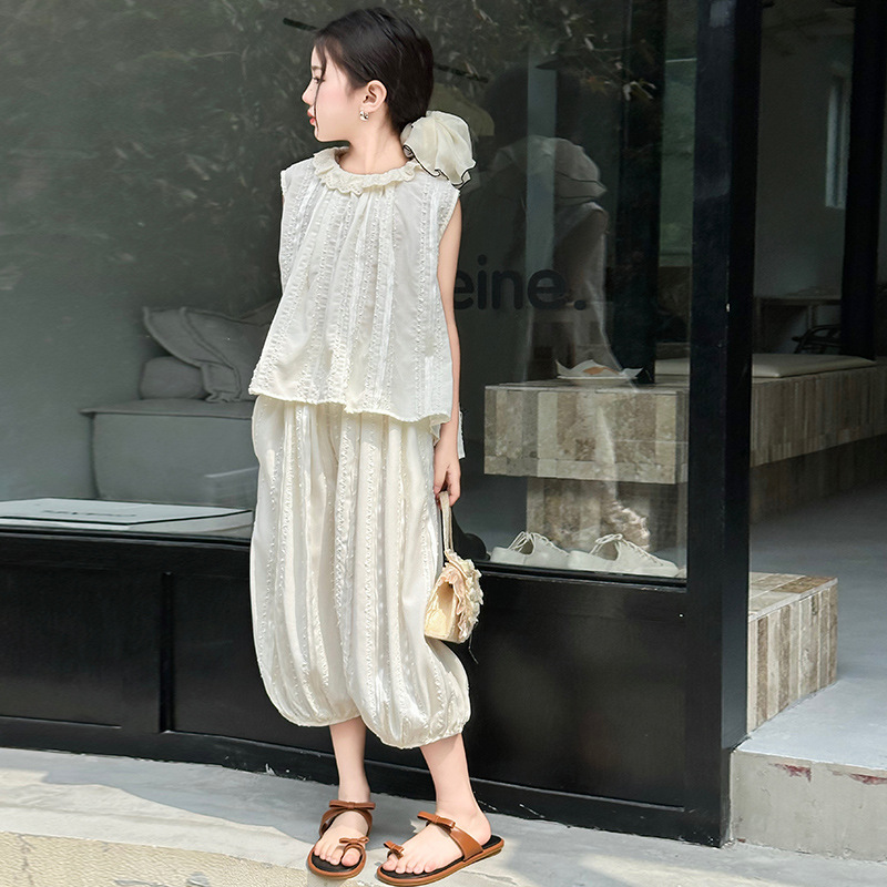 Girls 2024 Summer New Lace Vest Pants Set Girls Stylish Loose Fashionable Baby Two-piece Set