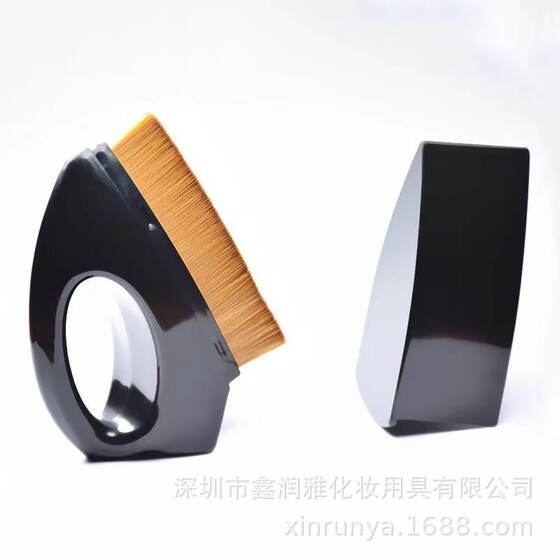 Nail powder dust brush with cover triangle brush finger buckle brush small iron rear edge dust brush delicate dust brush nail tools