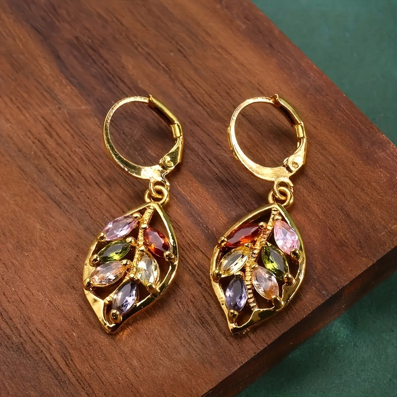 Neue kreative Blatt funkelt Diamant Ohrringe weibliche Mode alle-Match aushöhlen Design Farbe Schnalle Ohrringe_voghion.com