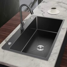 ���S؛Դ�Ӻ�ڽ����ֹ�ϴ��ϴ����N�����b���P�ˮ�ۺ�ɫ��β�