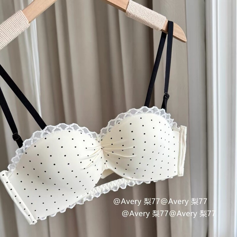 Sweet Polka Dot Girl~ Pure Desire Floral Lace Half-Cup Bra for Women with Small Busts, Push-Up Bra That Enhances and Lifts Sweet Polka Dot Girl~ Pure Desire Floral Lace Half-Cup Bra for Women with Small Busts, Push-Up Bra That Enhances and Lifts