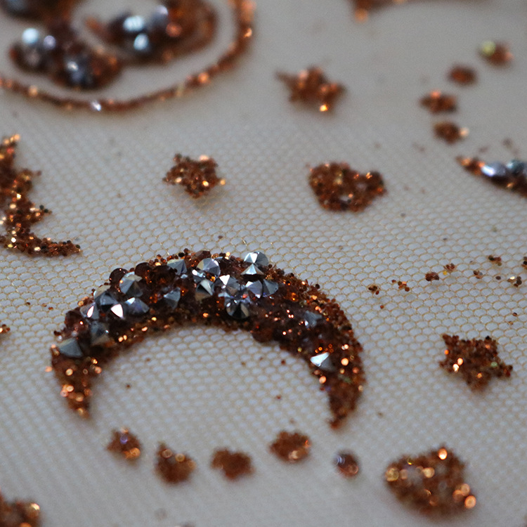 Nueva tela de malla de malla de oro brillante diamante rociado oro vestido de Halloween tela de artesanía