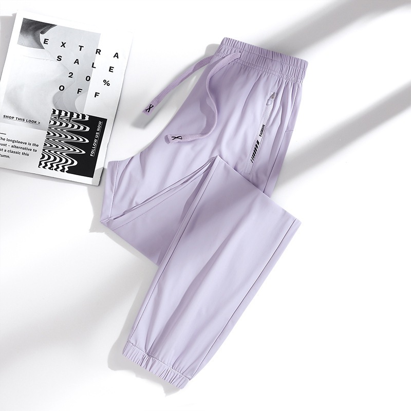 A2221 light purple bound feet