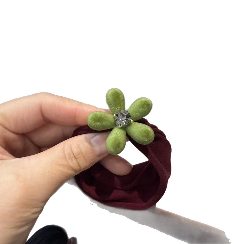 【实拍】秋冬新款时尚植绒花朵宽毛巾圈发圈高弹不伤发高马尾发饰|undefined