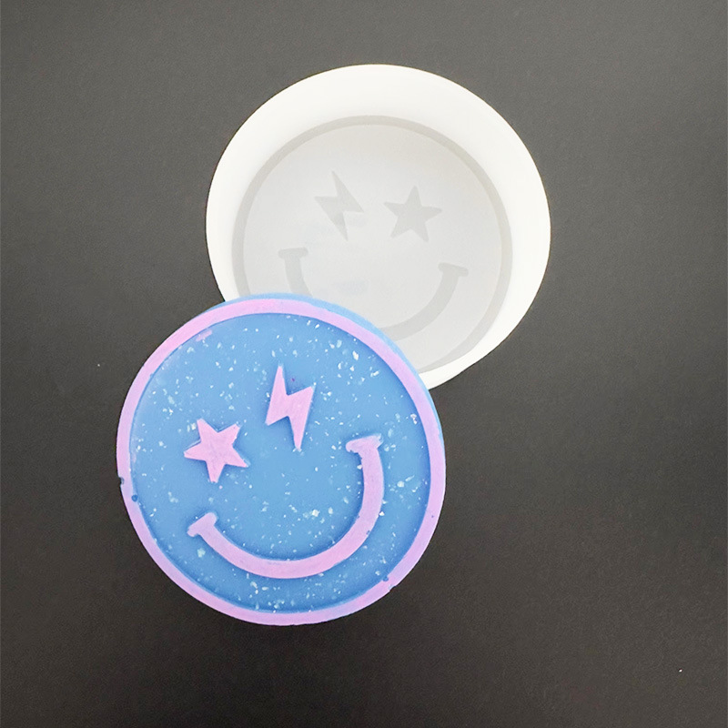 diy Vase Smiley Car Aromatherapy Drop Glue Mold Niutou Wine Bottle Car Aromatherapy Silicone Mold