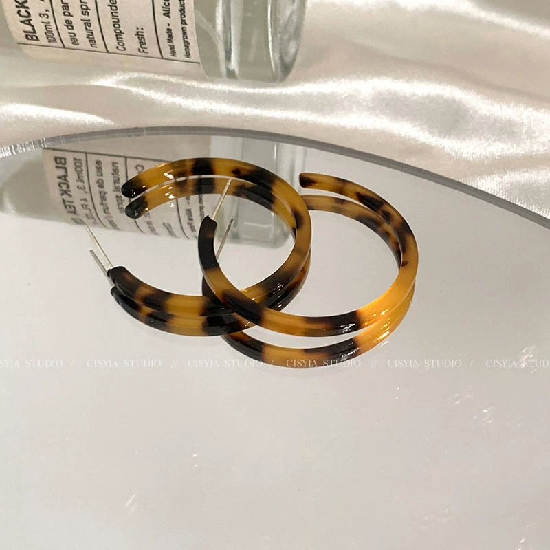 芸钰 крупные кольца-серьги для женщин 14k цвета tortoiseshell blue-gray white latte amber стиль 2024