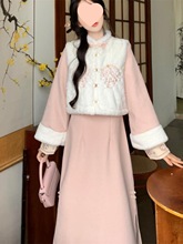 大码女装冬季加绒加厚新中式改良旗袍连衣裙显瘦重工刺绣马甲套装