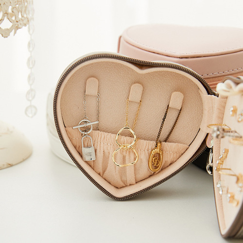 Factory direct supply PU leather small heart-shaped jewelry box portable earring and stud organizer wholesale
