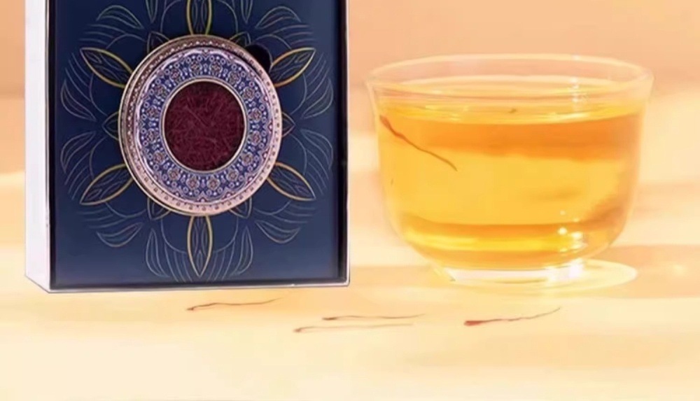 Saffron Threads Zang Hong Hua Premium Crocus Stigmas Traditional Herbal Tea 5g Gift Box quality and texture