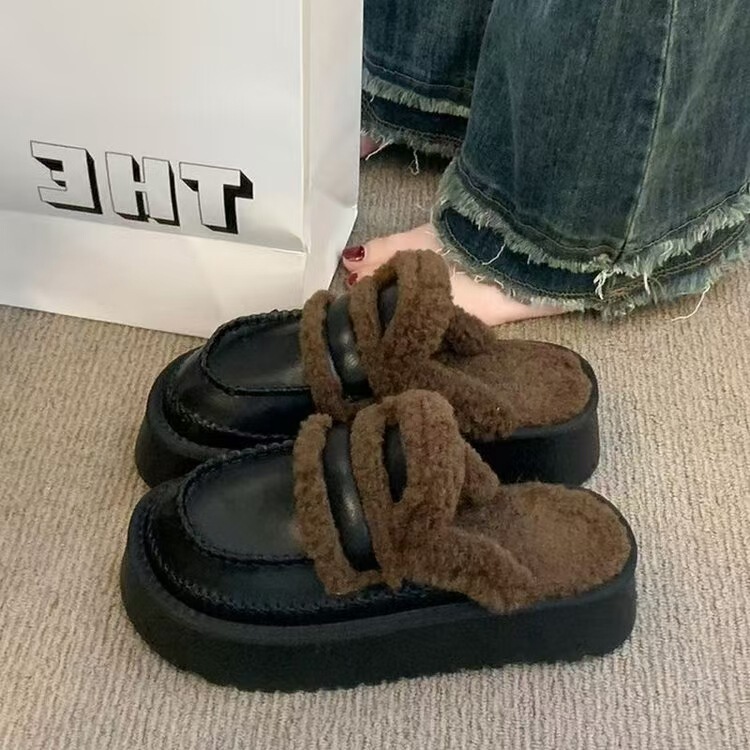 Sangpo Village 2025 New Style Platform Thick-Soled Curly Letter Embroidered Chubby Ding Dudu Cowhide Wool Lining Slippers Sangpo Village 2025 New Style Platform Thick-Soled Curly Letter Embroidered Chubby Ding Dudu Cowhide Wool Lining Slippers