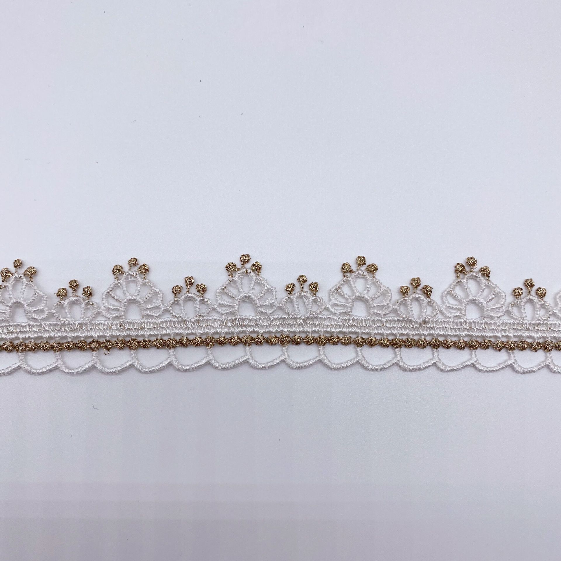 金糸レース服装diyアクセサリー片辺はリボンを着ることができます。