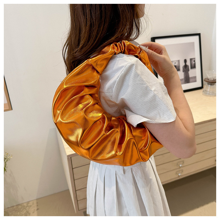 2024 neue plissierte runde Handtasche, vielseitige, modische Unterarm-Nischen-Design-High-End-Damentasche_voghion.com