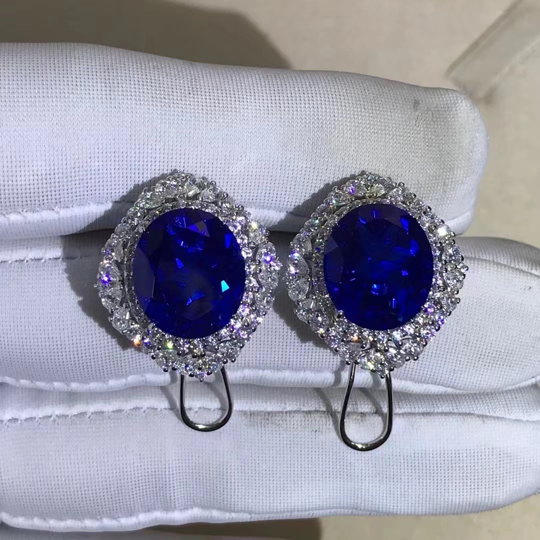 Zafiro artificial sintético Stud pendientes S925 material de plata sólida 10 quilates azul real transfronterizo transmisión en vivo exclusivo