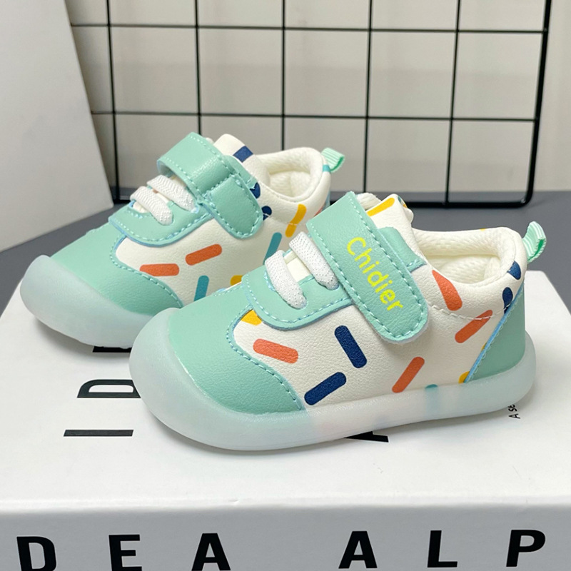 Zapatos de bebé de primavera y otoño para niños zapatos para niños de 1 1 año de edad 2 niños de fondo suave zapatos de bebé para niñas superficie de cuero