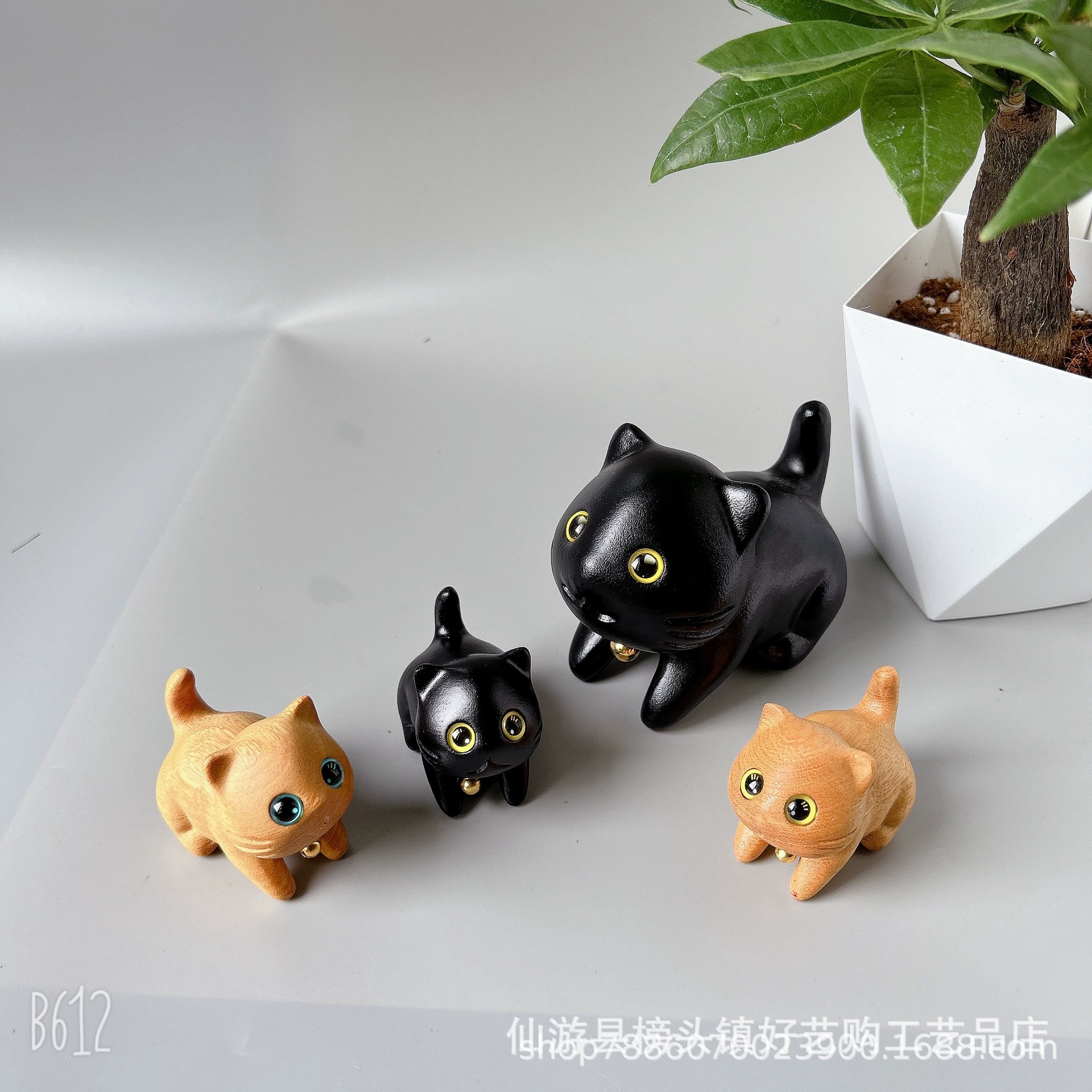 Золотой сандалwood кот парень кот цельное дерево кот мультфильм милый кот украшение подарки родственники резьба по дереву кота Интернет-знаменитость кот