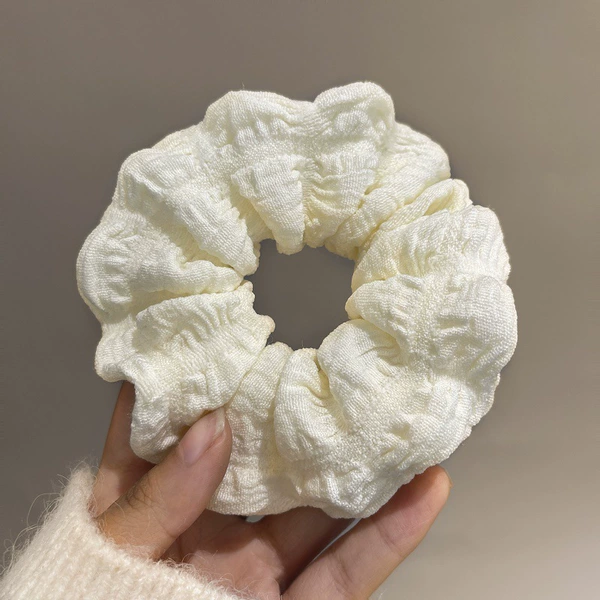 Puff white