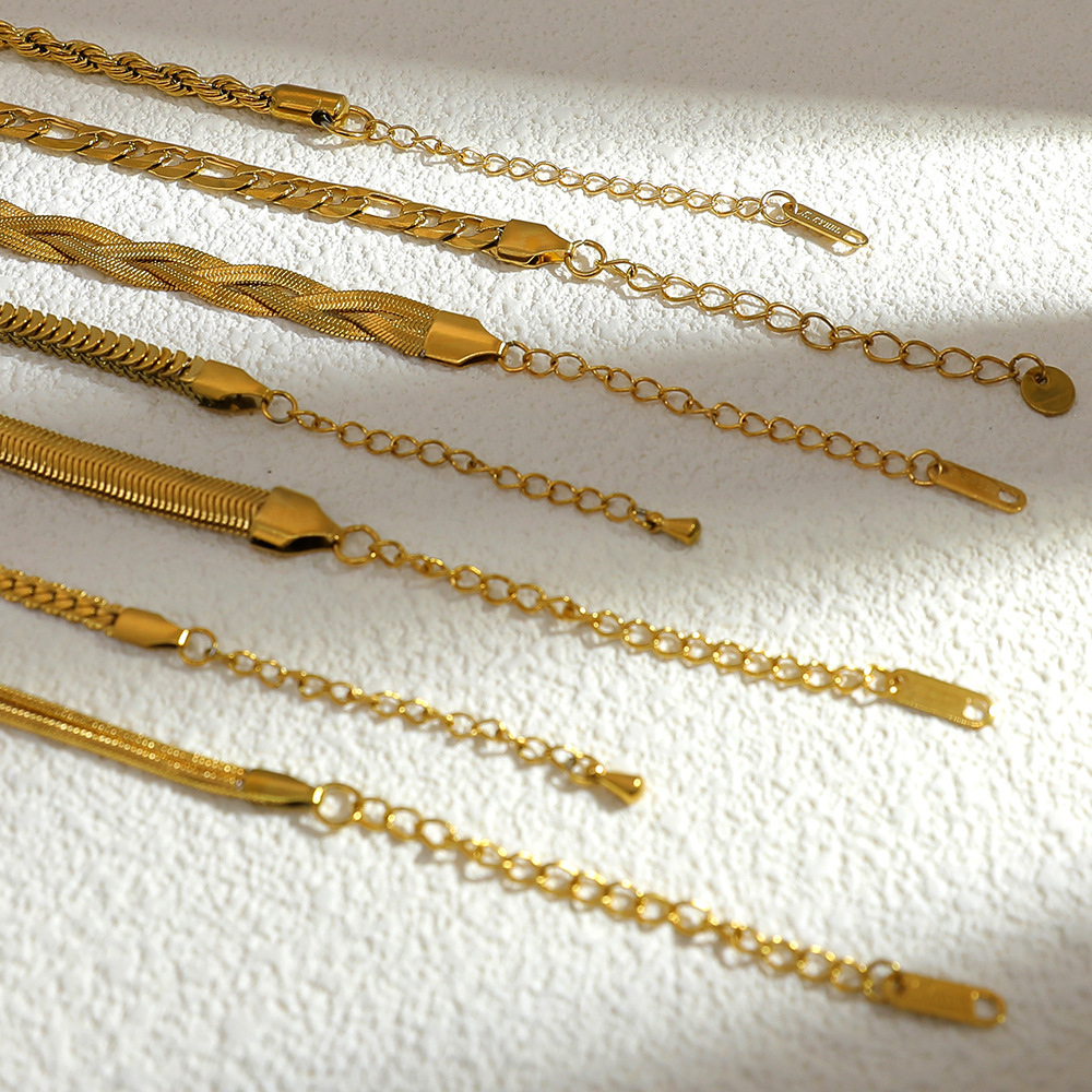 6g Weight 0.03µm-0.05µm Gold Plating Thickness PVD Coated Gold Plating Process Real Gold Plated Plating Material Bracelets Classification 304 Stainless Steel Chain Material 18K Gold Plating Color 1 Piece Quantity Holiday, Daily Occasion 304 Stainless Steel Material Geometric Pattern Women's Gender Simple Style, Classic Style Style Waterproof Non Tarnish Craft PVD Coated Real Gold Plated 18K Gold Geometric 304 Stainless Steel Simple Style Classic Style Waterproof Non Tarnish 304 Stainless Steel Bracelets 1