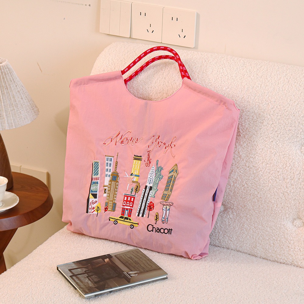 厳選ネット赤同項日系ボールチェーン刺繍レジ袋女性ファッション小衆大容量シングルバッグ潮