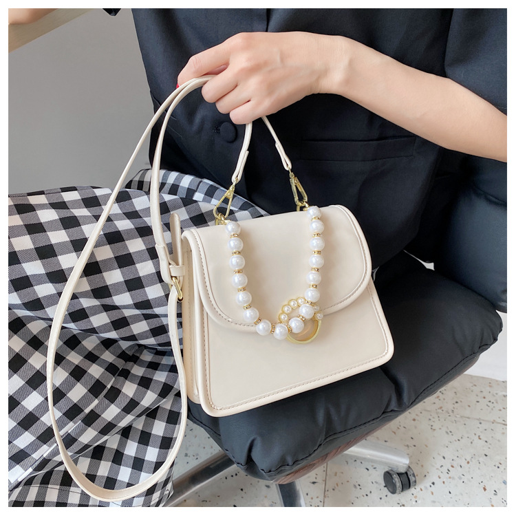 Wholesale Accessories Geometric Pearl Chain Messenger Bag Nihaojewelry display picture 104