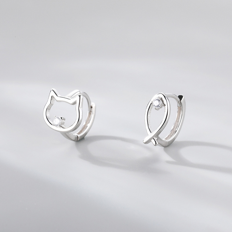 Asymmetrical elegant small design earrings