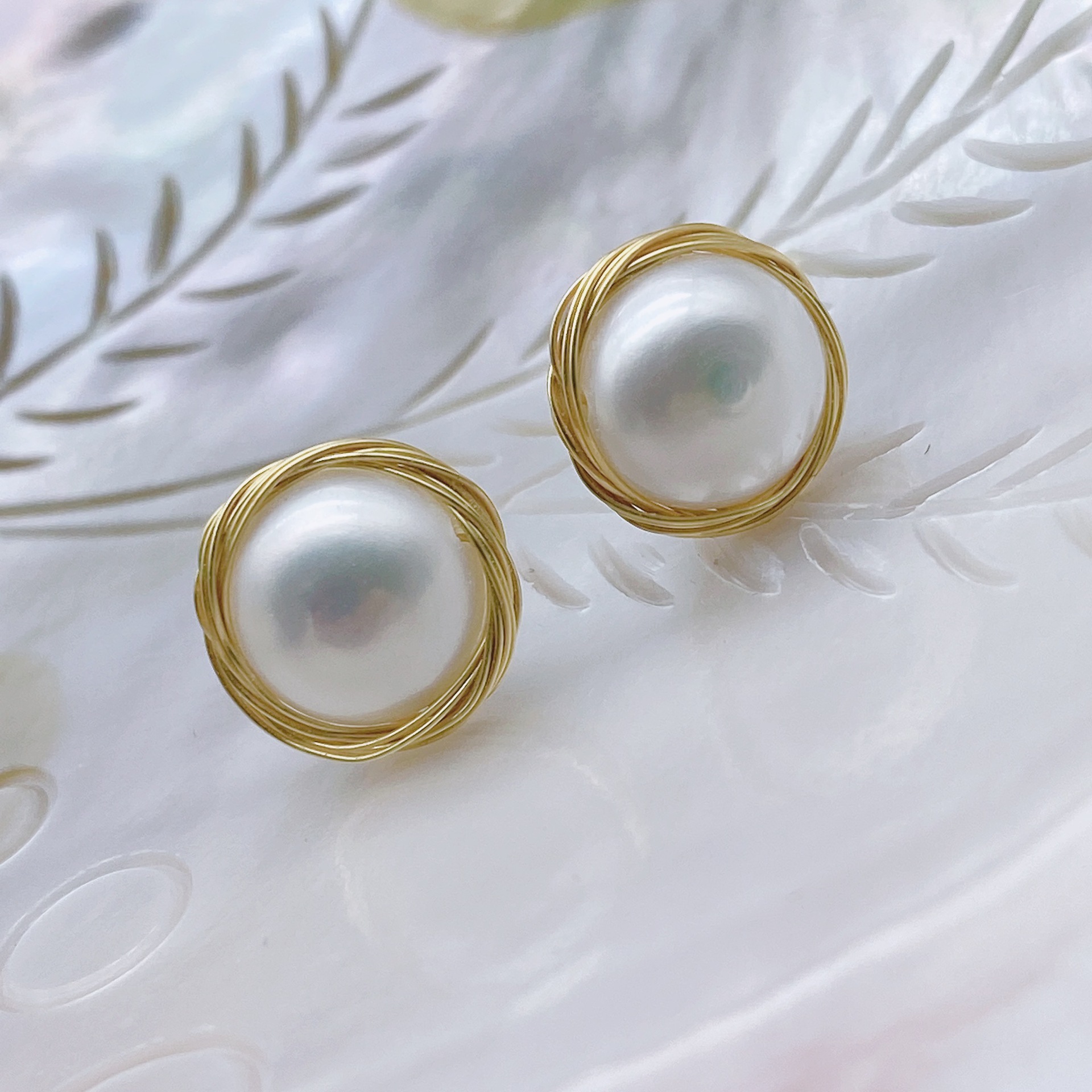 Boucles d'oreilles vintage en perles d'eau douce et argent doré_voghion.com