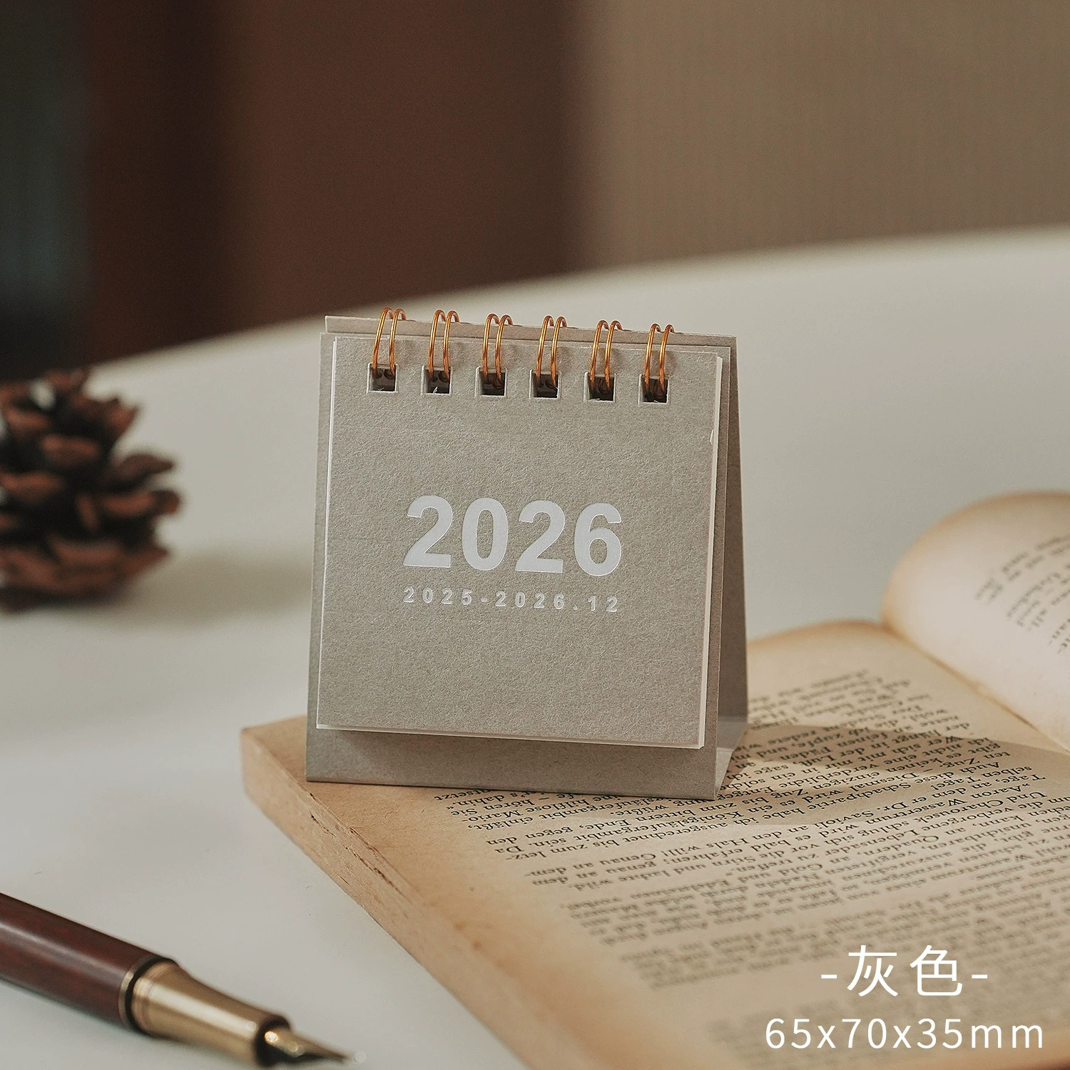 Настольный календарь 2025 на 7×6.5×3.5 см, мини спиральная подставка, бумажный планер