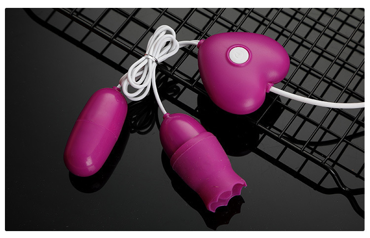 USB Rechargeable Tongue Licking Wearable Egg Vibrator with Dual Jumping Modes — detail image 15