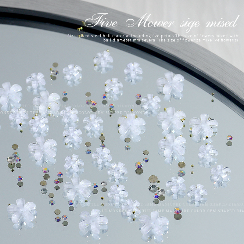 Arte de uñas popular de cinco pétalos flor de la joyería bola de acero mezclado hielo transparente suave rosa pequeña flor Camelia flor decoración de uñas