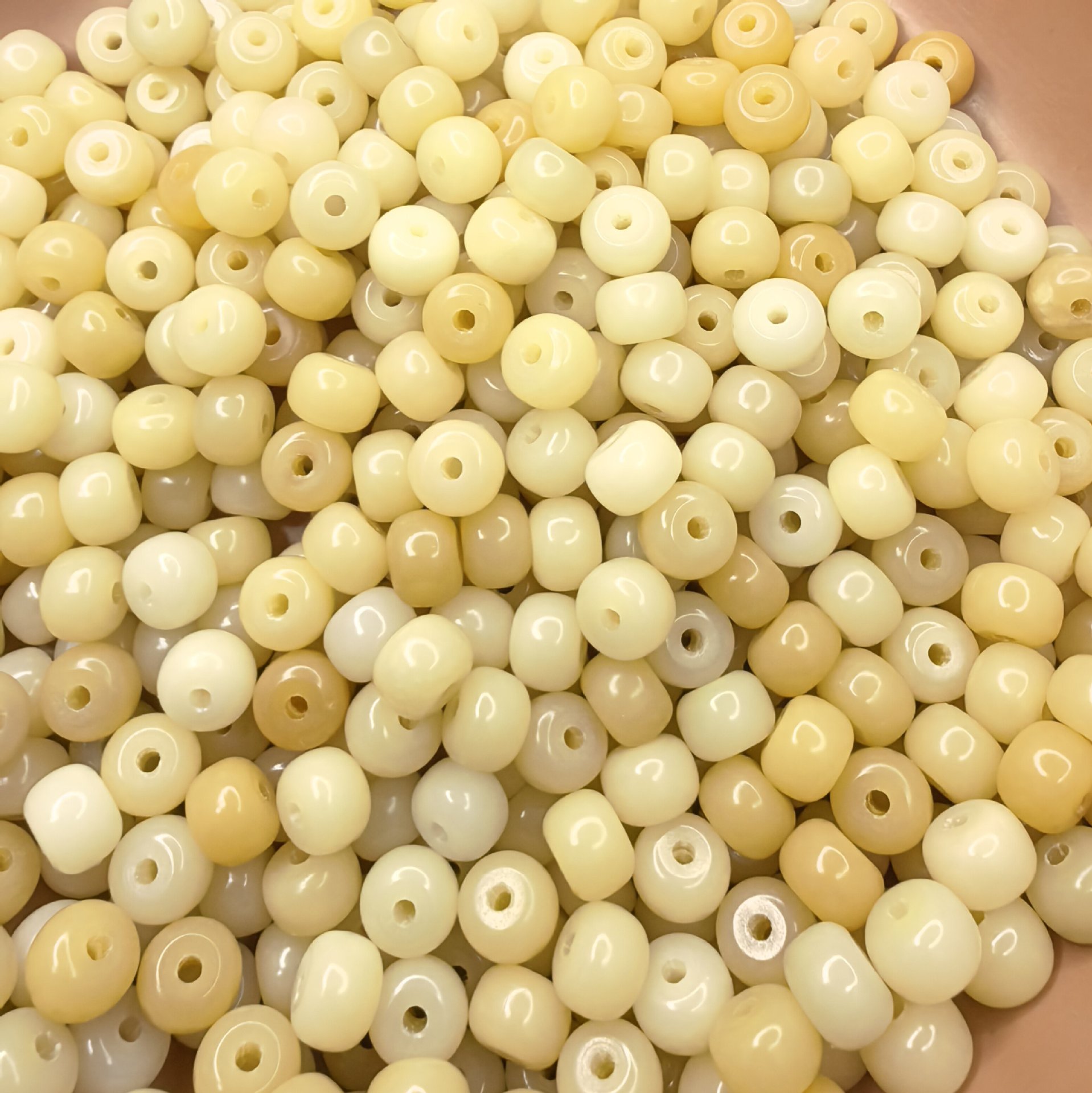 Бусины-бочки из натурального заварного крема 6х8мм