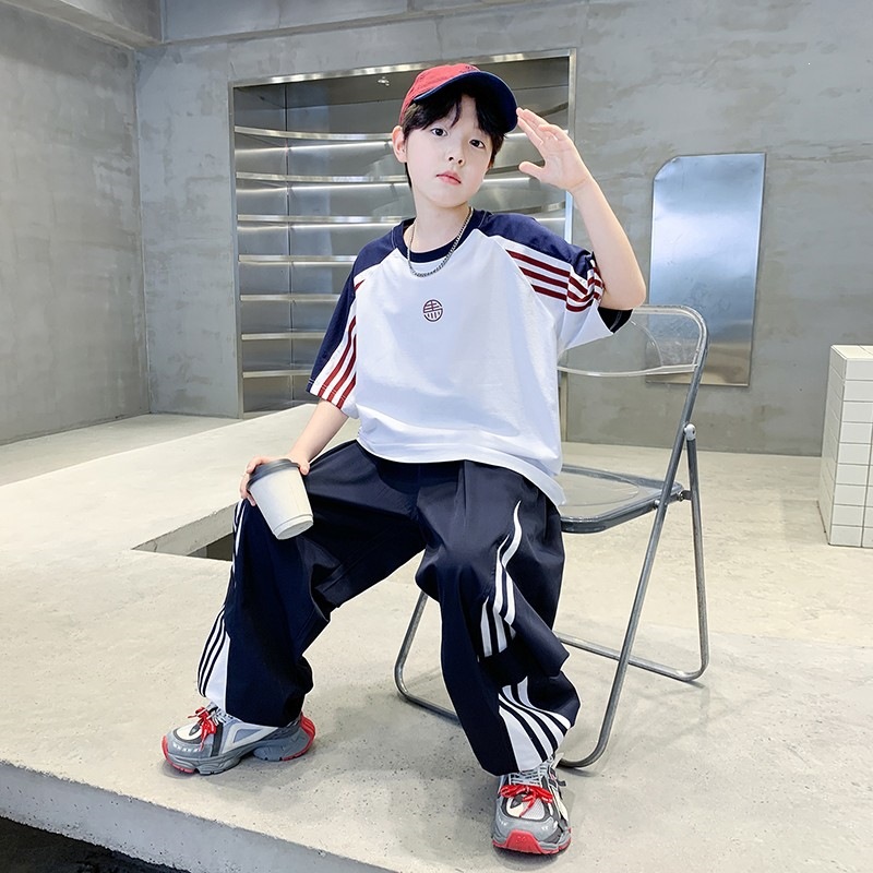 2026 New Style Summer Short-Sleeved Set for Boys and Girls - Pure Cotton Tops, Sports Pants for Larger Children, Trendy Style