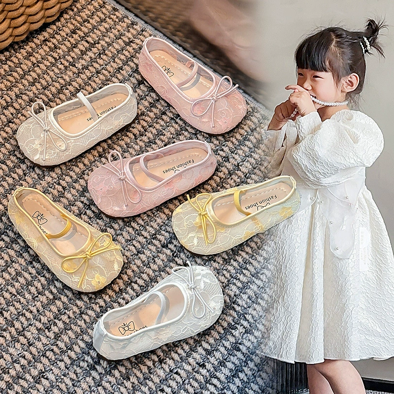 Девушки сплошной цвет милые банты маленькие одиночные туфли 2025 Летние кружевные цветы через сеть сладкие академические сандалии