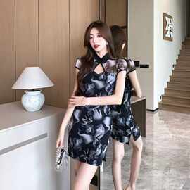 小个子甜辣妹新中式改良少女镂空旗袍年轻款修身显瘦纯欲风连衣裙