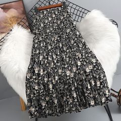 フランスの砕花減齢のしわのスカートの女性の夏の薄い新型の高腰のプリントの大きい傘のスカートのa字の長いスカート