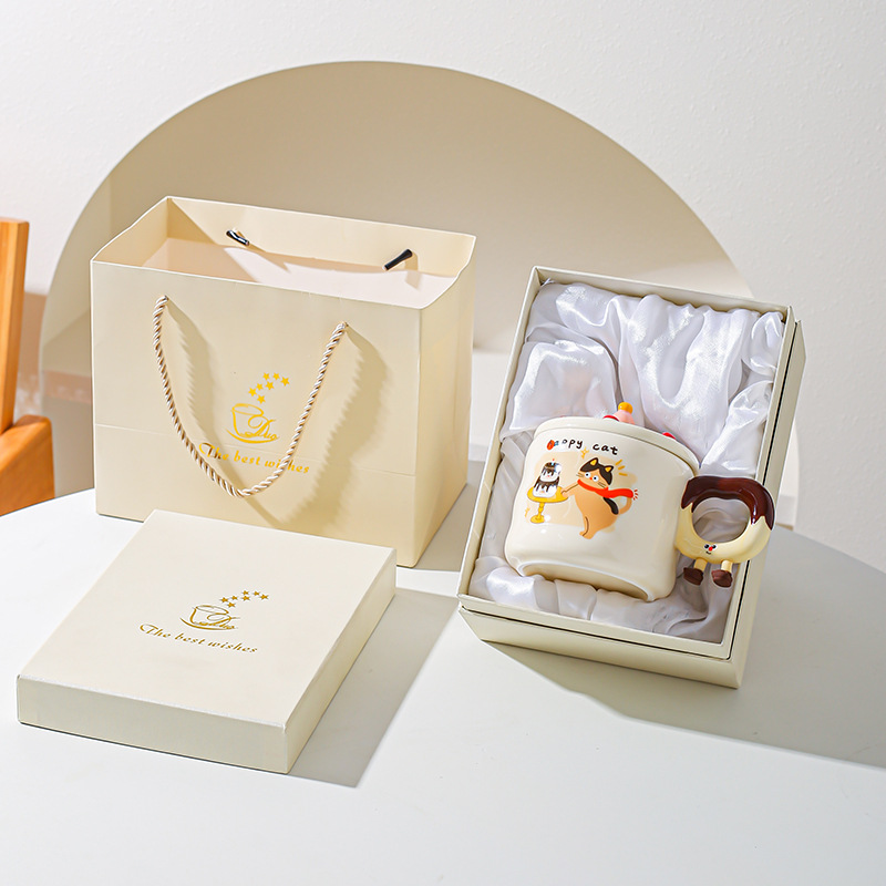 Creativo encantador de dibujos animados taza de pastel de cumpleaños taza de cerámica taza de regalo taza de café casera taza de agua taza de pareja