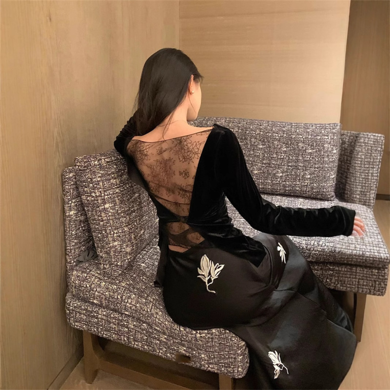Hot Girl Sick Back Lace Stitching Long Sleeve Velvet Sweater 2024 New Slim-fit Tight Waist Base T-shirt Top