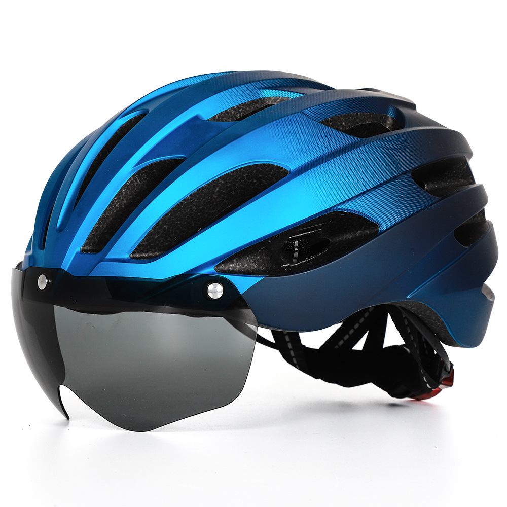 O culoare gradient cu paravânturi integrate într-o cască de ciclism montan pentru bărbați și femei_voghion.com