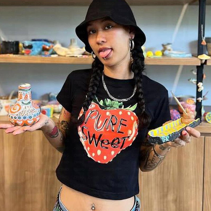 Y2k Short Crop Top Harajuku Aesthetic Strawberry Print Cute Punk Style Slim-Fit Retro Street Short-Sleeved T-Shirt