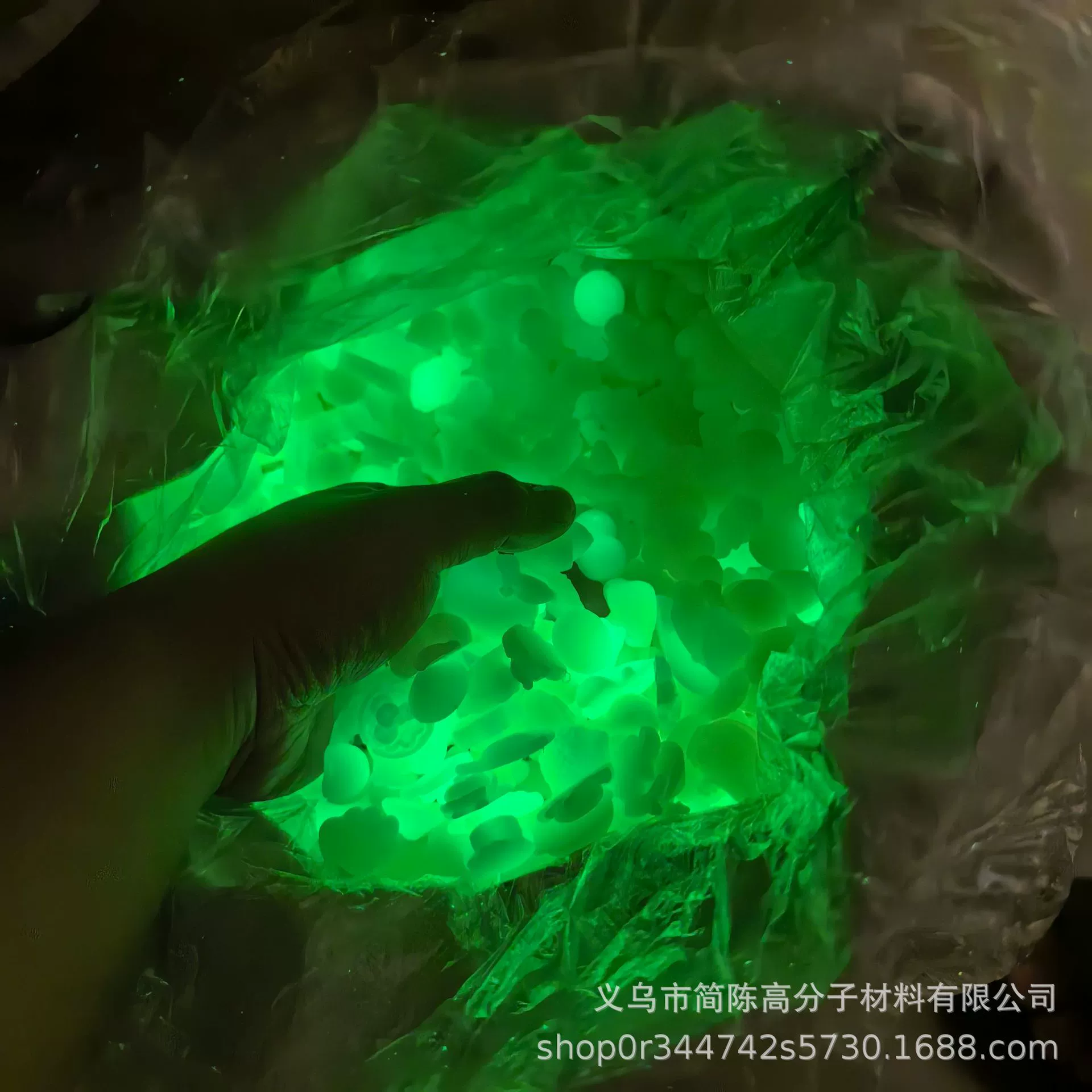 Светящиеся в темноте пузырьковые бусины в форме мультфильма, водные бусины с изображением детеныша дракона, бусины-тираны, впитывающие бусины, океанские детские бусины, производитель, трансграничный