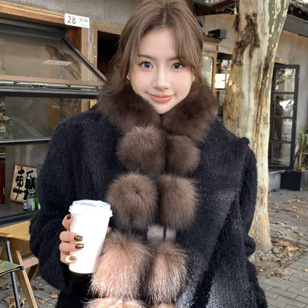 New faux fox fur scarf for women, warm and stylish for winter, versatile with a fur collar, neck protector, and fluffy pom-pom design