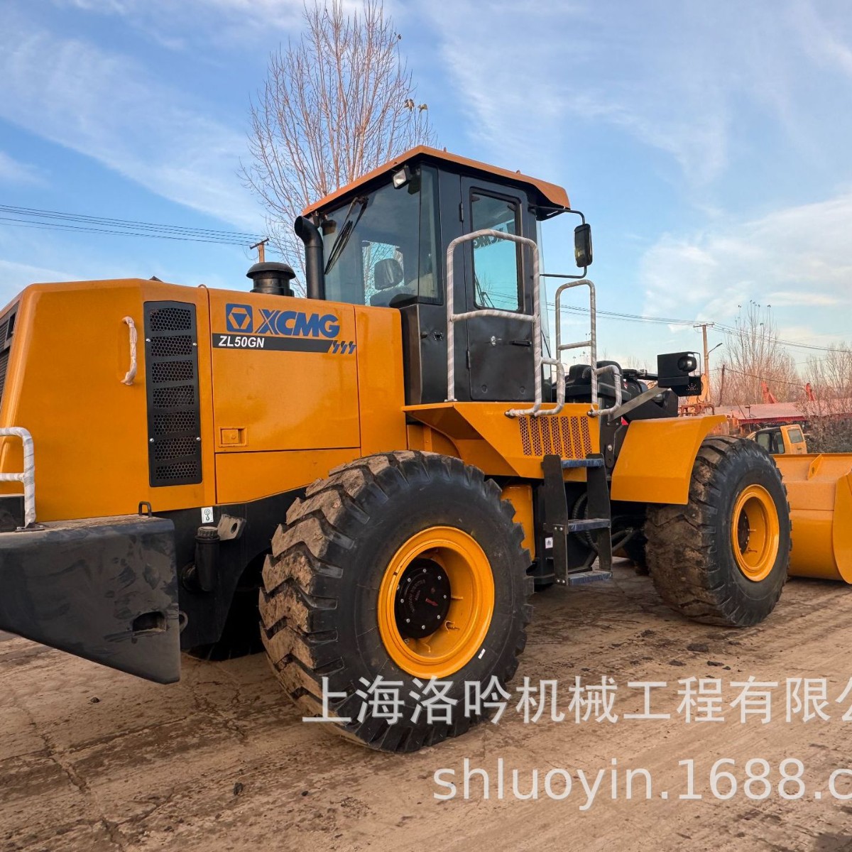 Cargadora XCMG LW500KN de tamaño medio Cargadora XCMG LW600 / 700KN a gran escala exporta a África