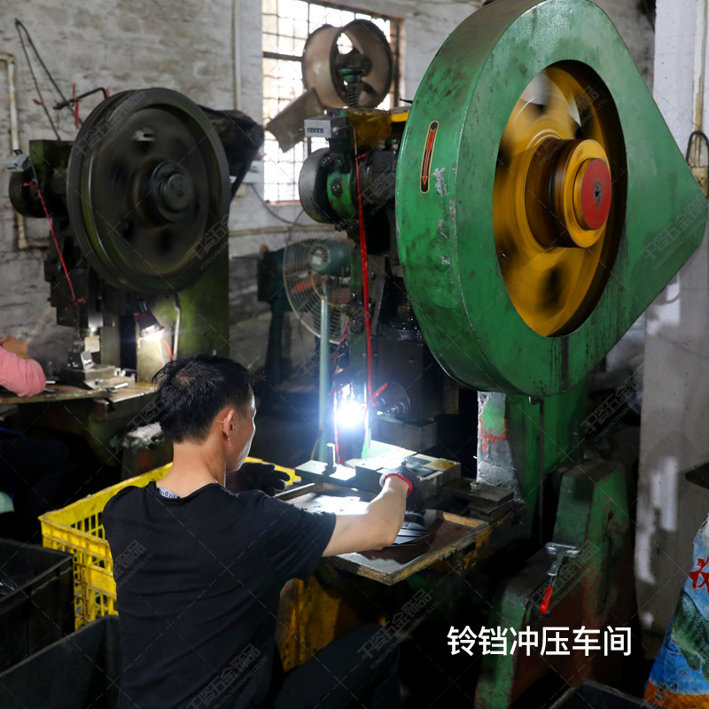 大号方形牛铃14