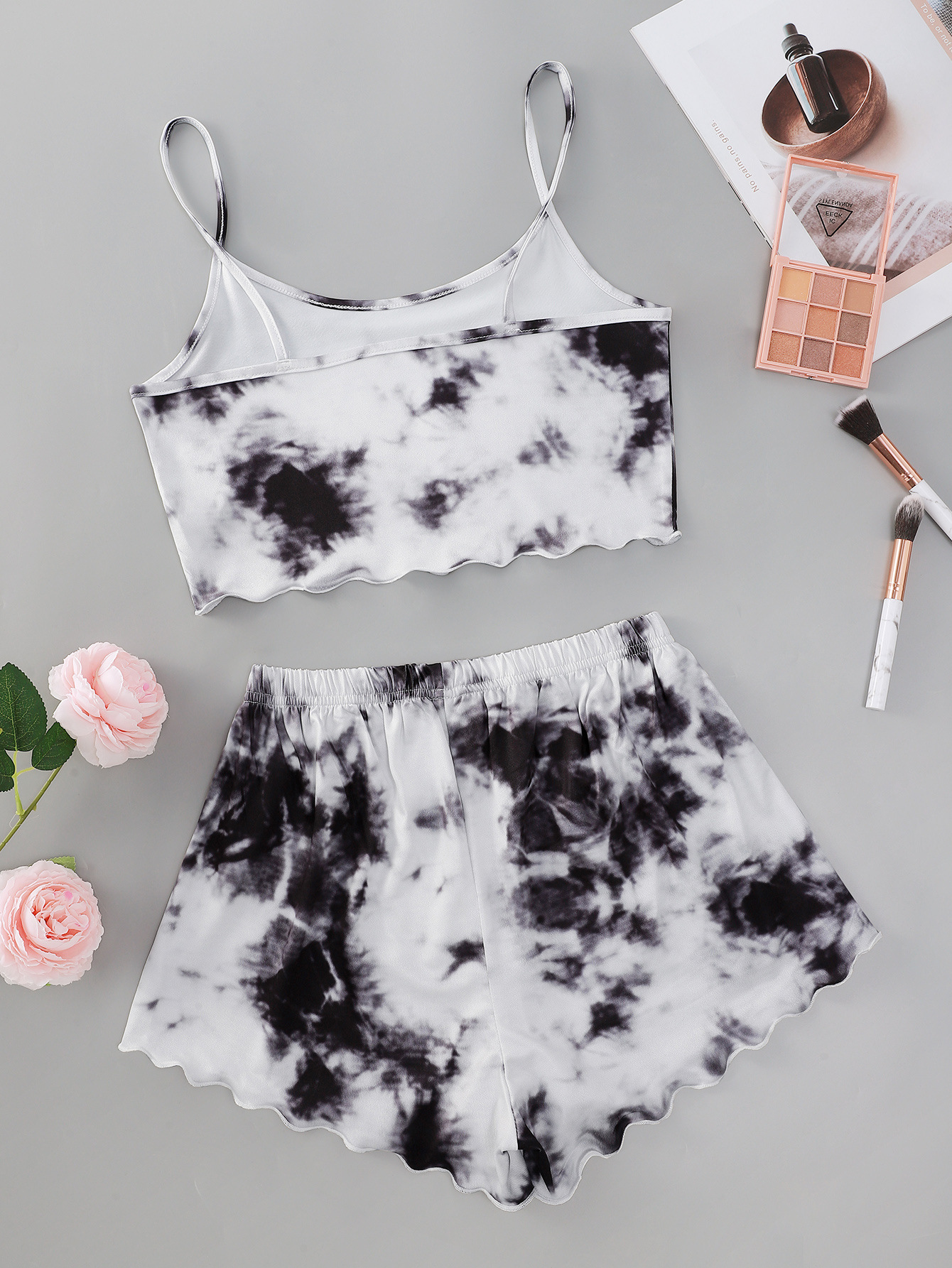 Nueva Camiseta de manga corta con estampado English DREAM y traje de ropa para el hogar con pantalones cortos teñidos en corbata TL9400