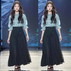 茶系穿搭一整套绿色碎花衬衫半裙套装2025年新款女装早秋时尚减龄