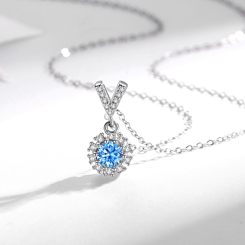 S925 plata amor con incrustaciones de circón completo diamante letra en forma de V collar ins tiktok nuevo estilo coreano moda temperamento Decoración