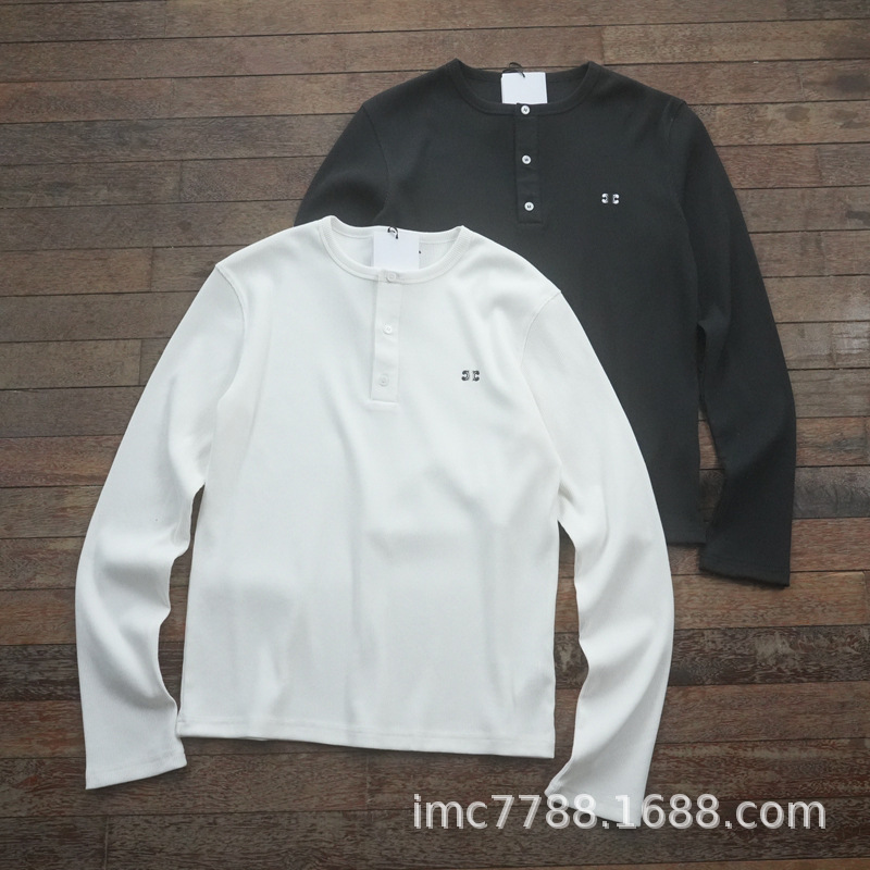 Imc Trendyy Ce Three-Button Henry Collar Round Neck Half-Open Classic Small Logo Embroidered Long-Sleeved Ribbed T-Shirt for Men and Women