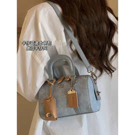 斜挎包女士单肩包手提包腋下包小众设计感轻奢小包包百搭平价女包