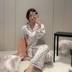 夏の親品の韓国版の波点のカーディガンは襟をひっくり返します。