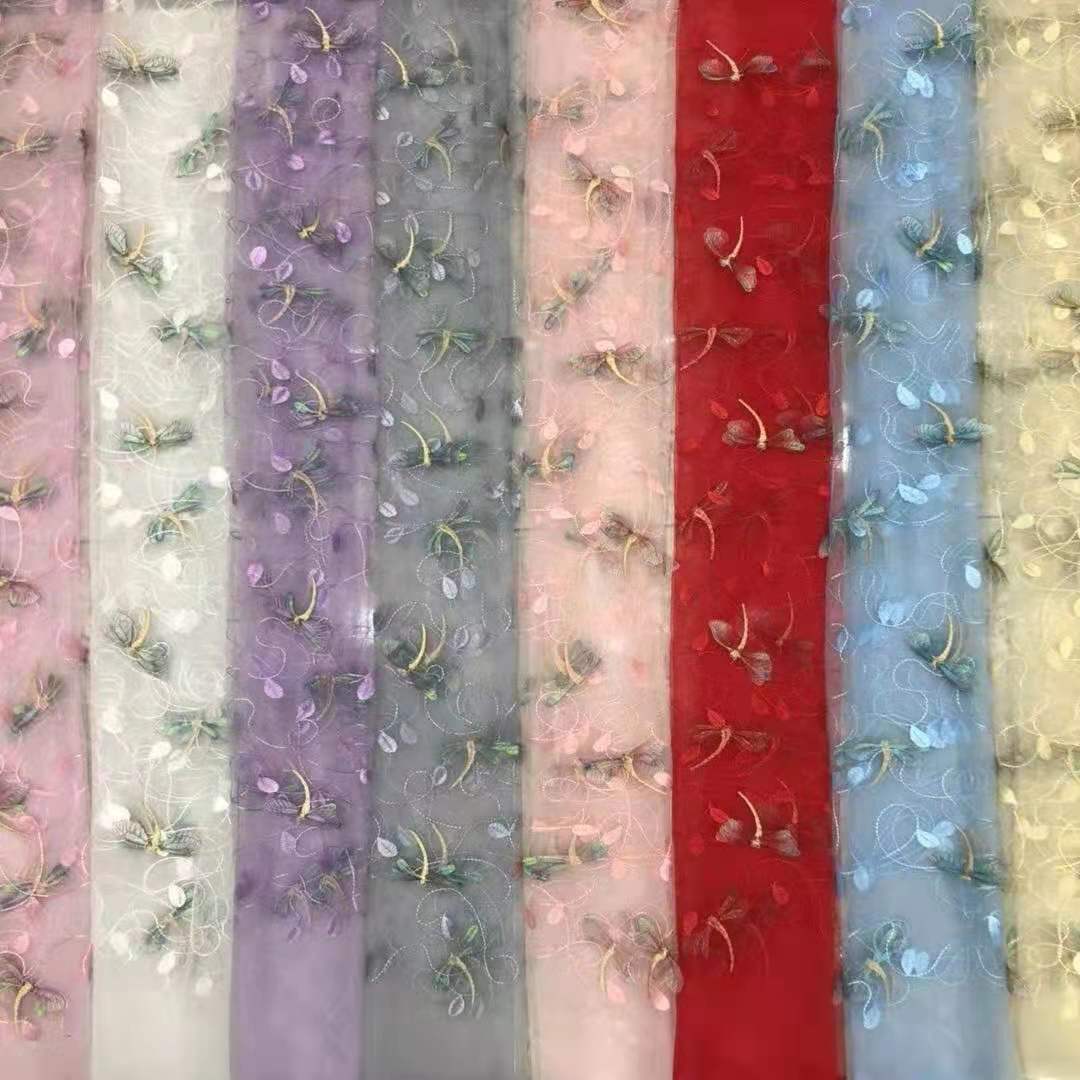 【现货】特密网乱纹细藤蜻蜓金丝刺绣 亮丝翅膀激光贴绣 仙美面料